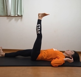 きれいな姿勢になりたいなら、力に頼らないこと！